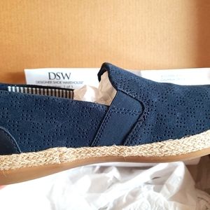 Women's Clarks slip ons